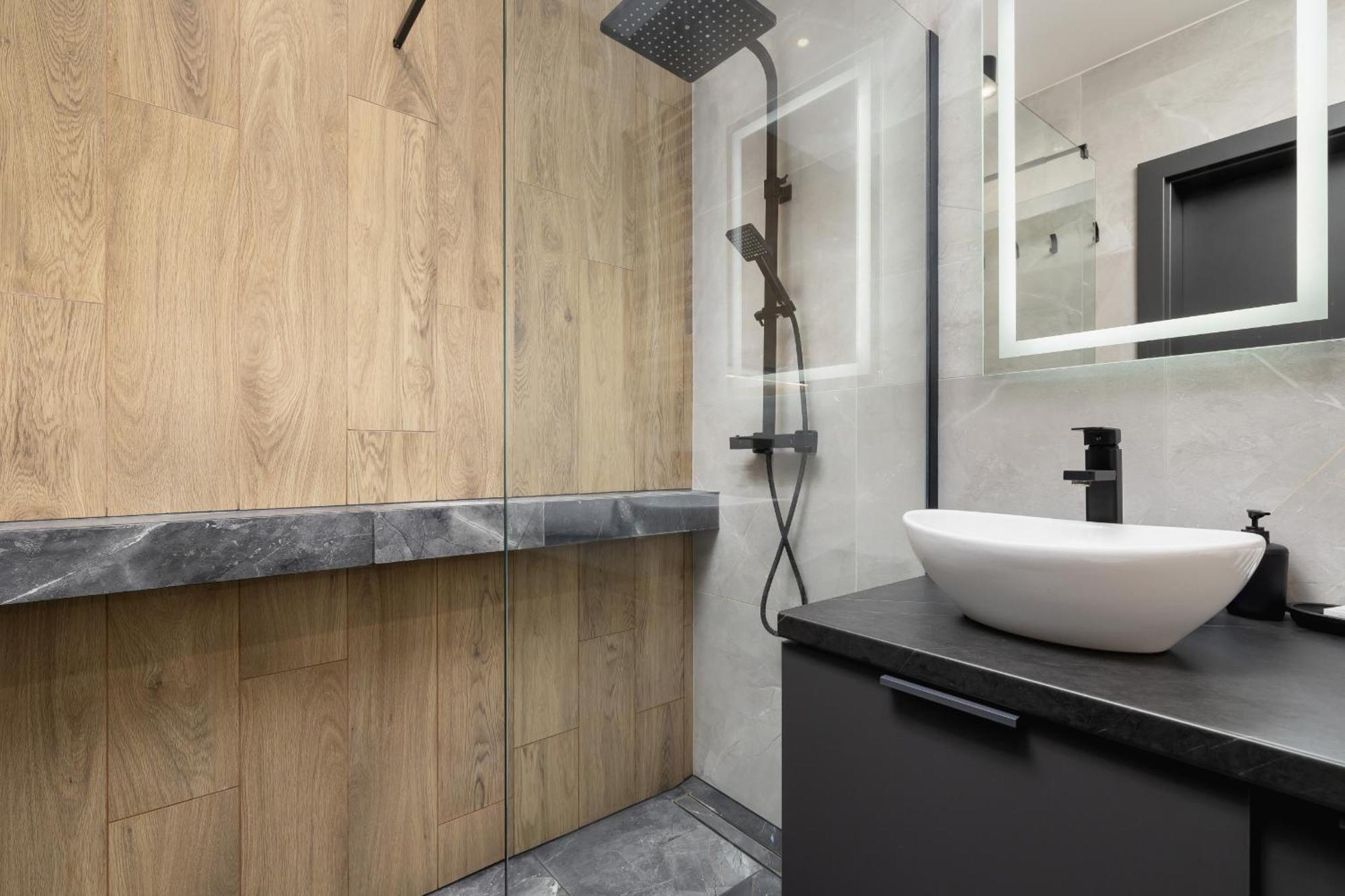 Elegant Apartment In Cracow With Balcony, Parking And Desk By Noclegi Renters Krasków Exterior foto