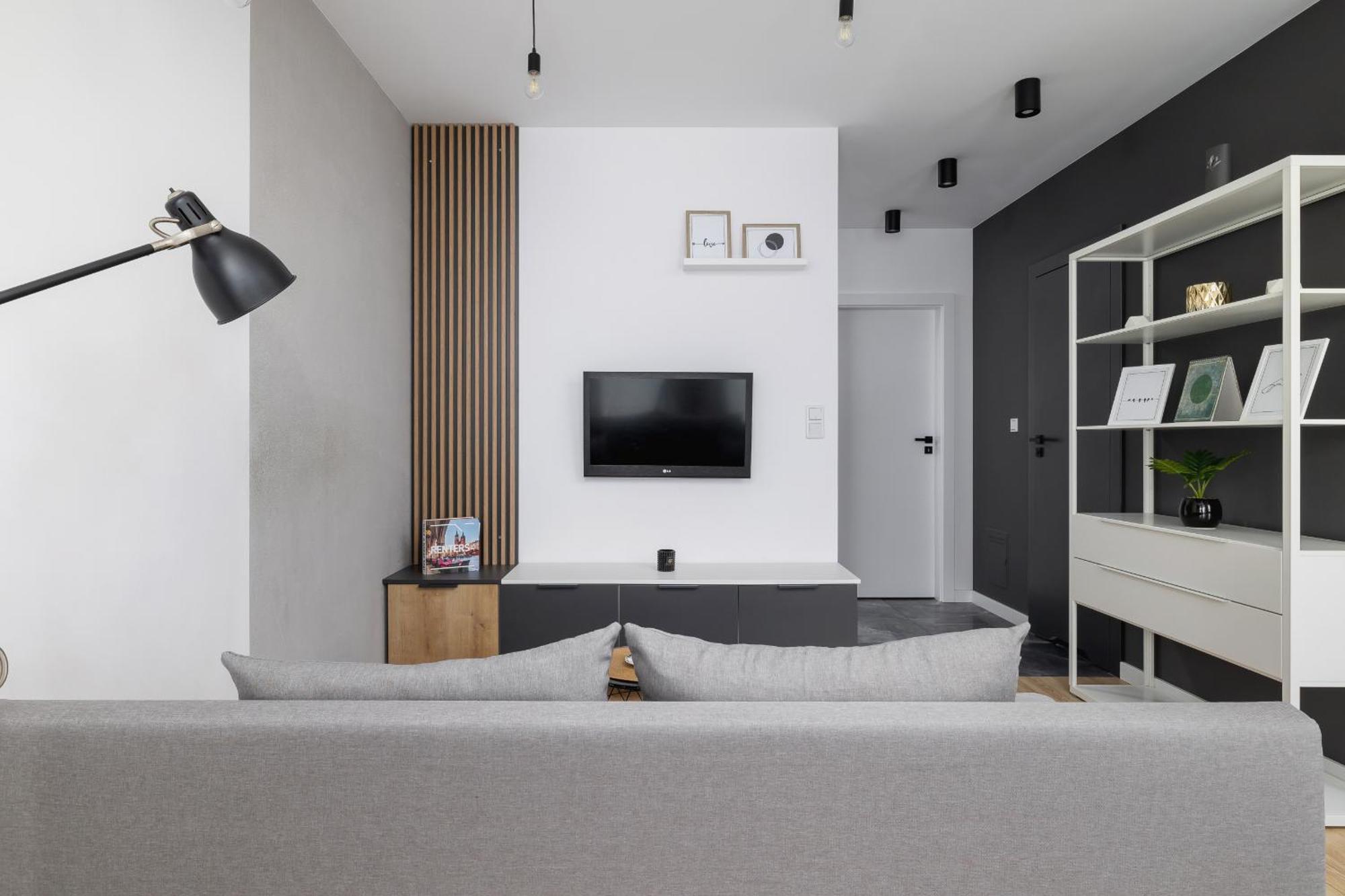 Elegant Apartment In Cracow With Balcony, Parking And Desk By Noclegi Renters Krasków Exterior foto